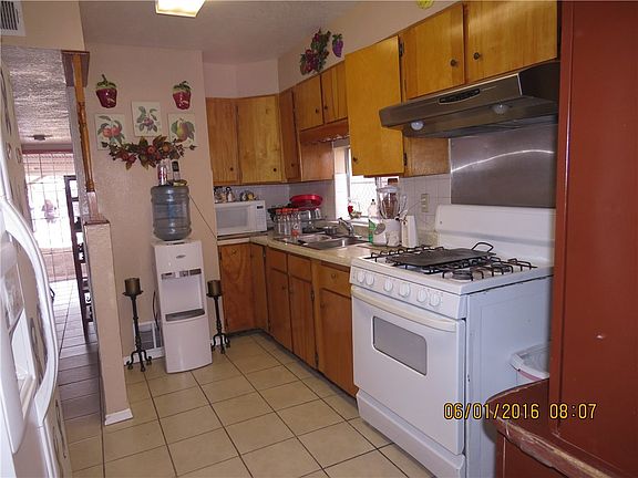 3rd image of 3125 Findley Ave