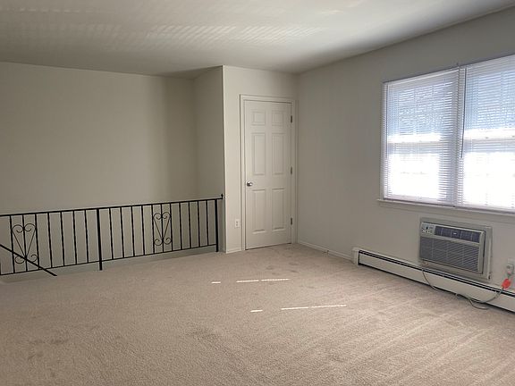 4th image of 2 Columbia Ave #16