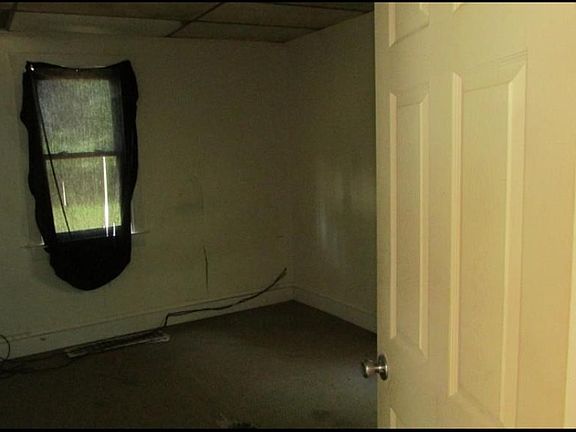 4th image of 626 Lincoln Ave