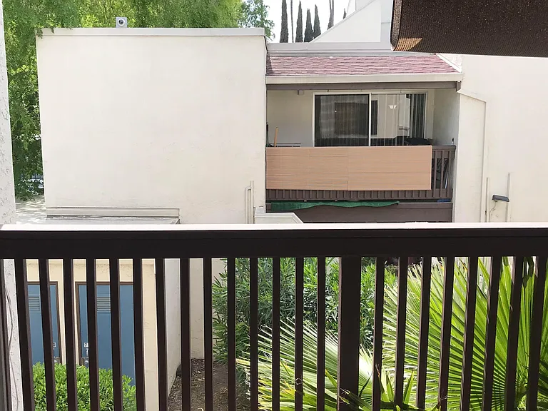 2600 Laguna Cir #E — Photo 23