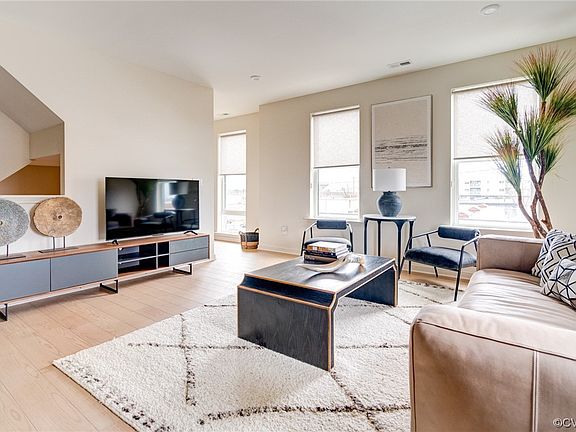 5th image of 3426 Carlton St #6A