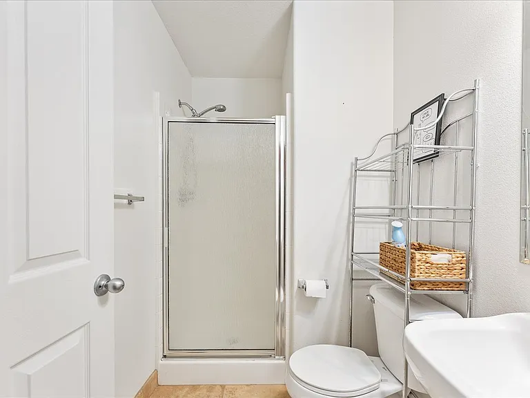 8594 NE Adlington St — Photo 18