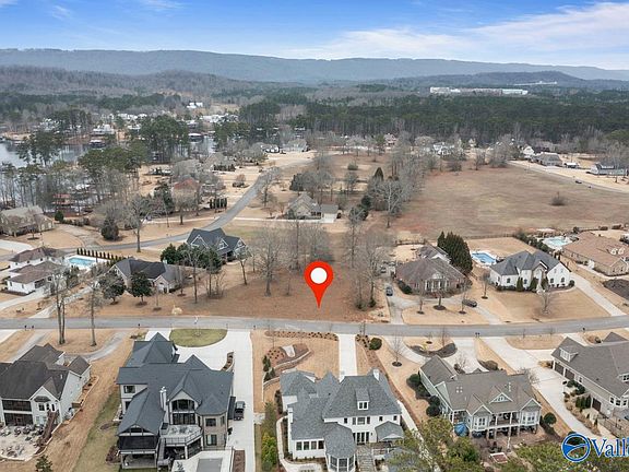 4th image of 57 Peninsula Dr