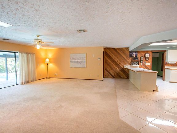 5th image of 641 SE Norsemen Dr