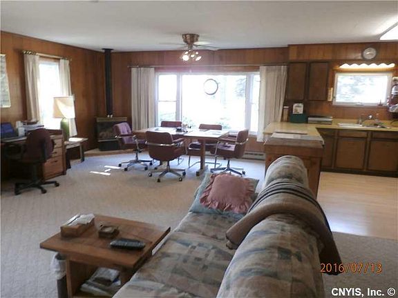5th image of 1027 E Joseph St