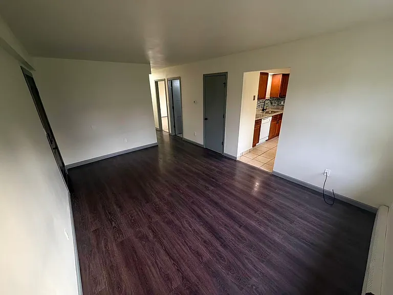 865 Cook Ave #3 — Photo 3