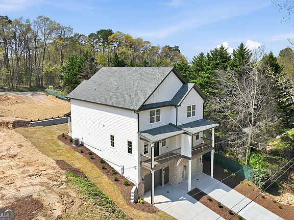 3rd image of 1123 Riverside Ter