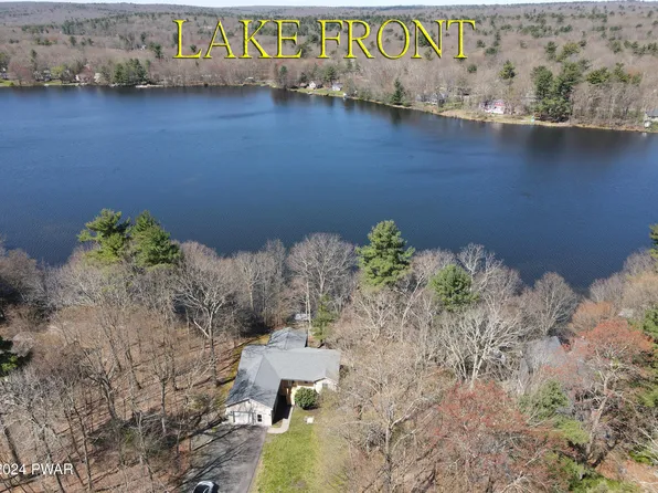 133 E Lake View Dr, Dingmans Ferry, PA 18328