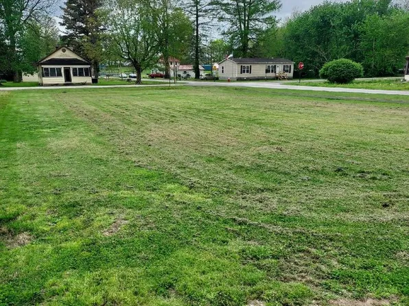 E 1st St, Karnak, IL 62956