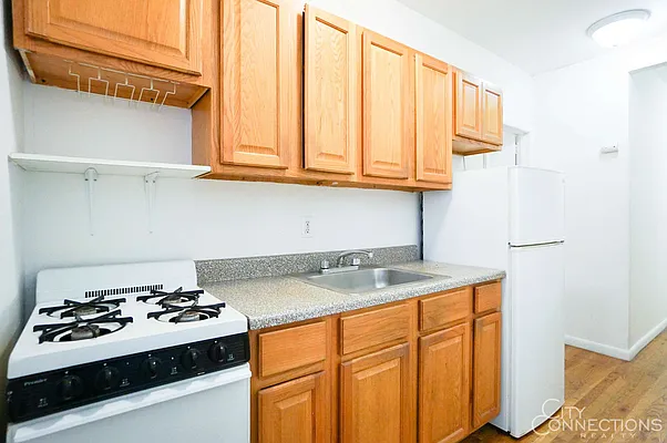 Rented by City Connections Realty | media 21