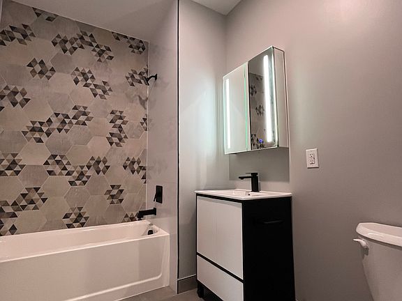 5th image of 862 Broadway #2