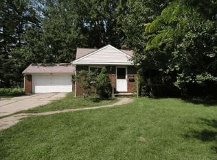 4592 Columbia Rd, North Olmsted, OH 44070