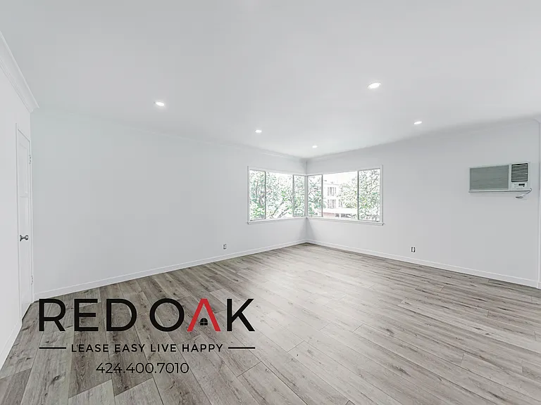 3494 Rowena Ave #8 — Photo 4