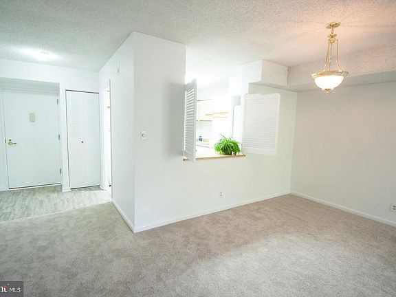 4th image of 3800 Powell Ln APT 418
