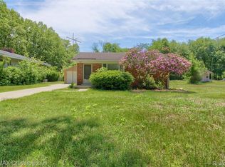 41509 Riggs Rd, Van Buren Township, MI 48111