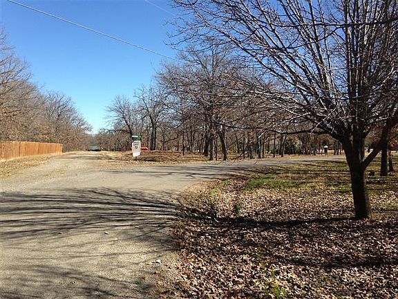 3rd image of 104 Lakefront Dr