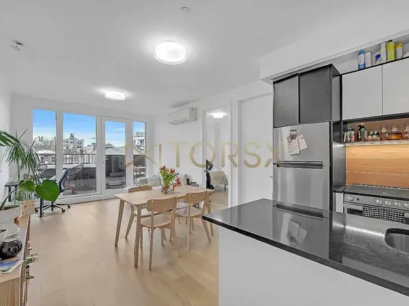 137 Frost Street image 1 of 9