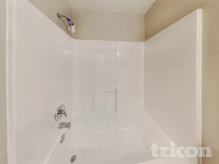 644 Meadows Edge Ln — Photo 11