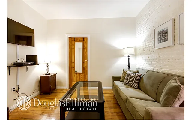 Rented by Douglas Elliman | media 28