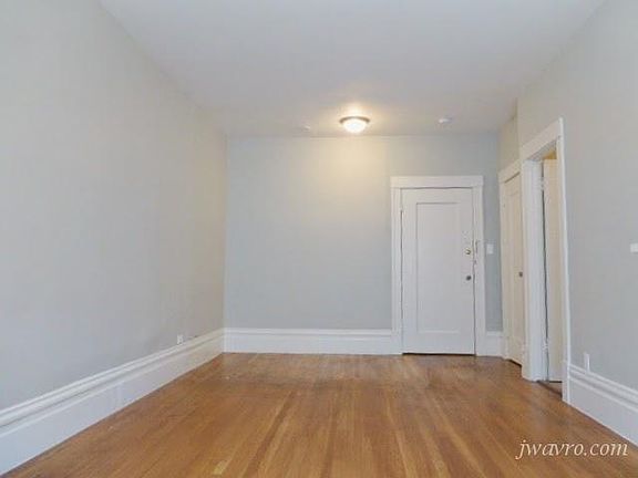 3rd image of 838 Hyde St APT 11