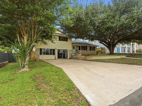 2nd image of 3906 KILLARNEY DR