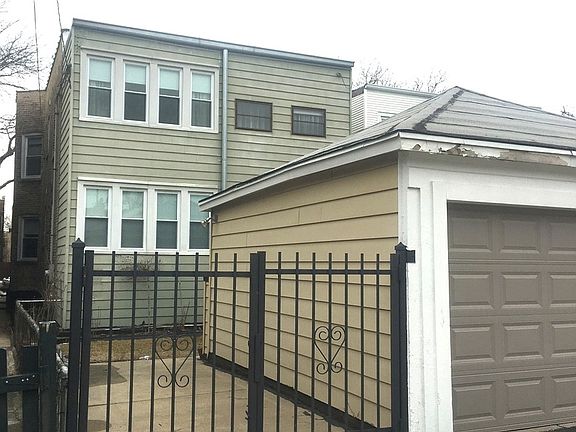 2nd image of 5627 N Artesian Ave