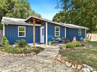 106 Jenkins Rd, Prairie Grove, AR 72753