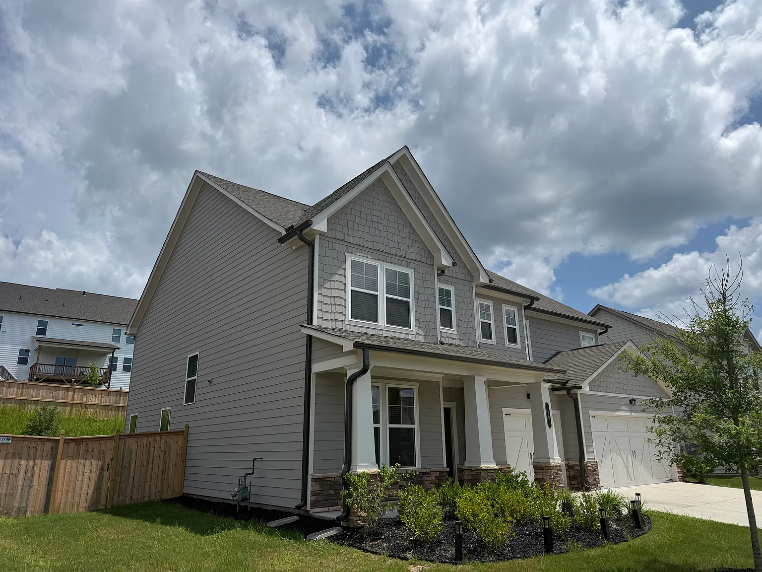 5 bed, 3.5 bath, 3113 sqft, $2,900 — Photo 3