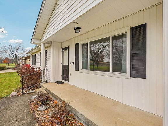 5th image of 624 Glenn Ave