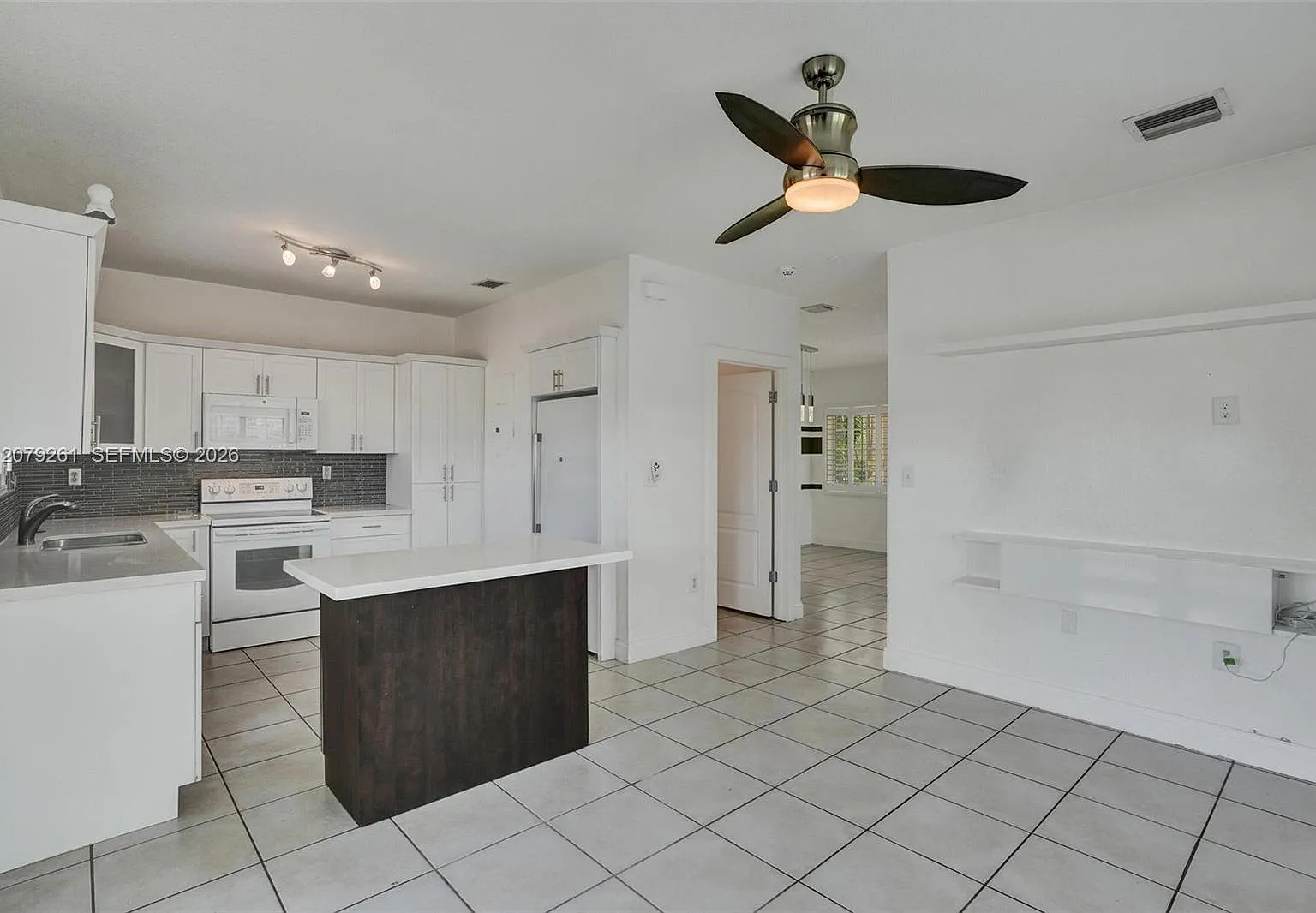 SW 148th Ter, Miami — Photo 3