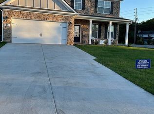 1051 Altavista Ln, Smyrna, TN 37167