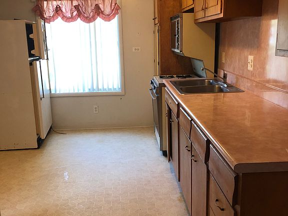 2nd image of 3507 Shreeve Ct