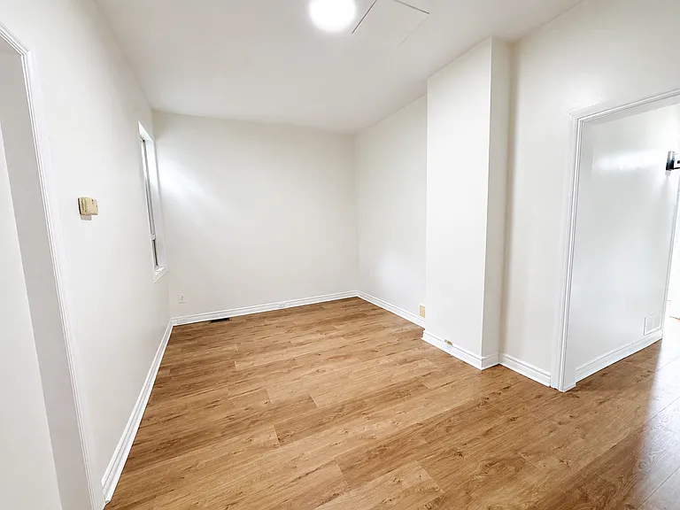 103 West Ave N — Photo 2