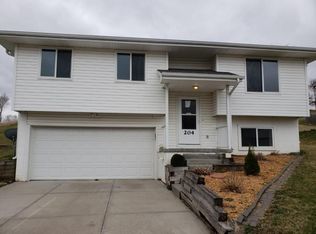 204 Valley St, Glenwood, IA 51534