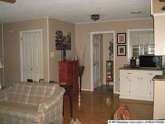 3rd image of 8004 Charleston Dr