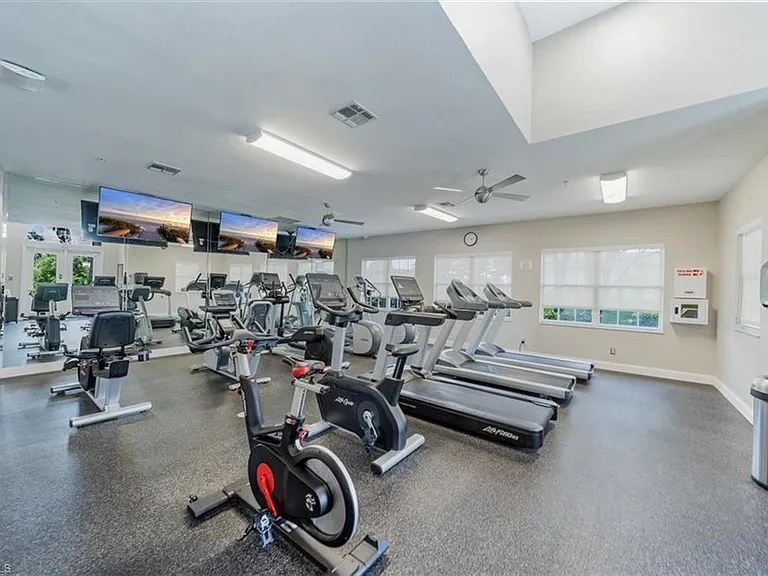 6914 Satinleaf Rd N #103 — Photo 30