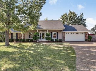 423 Edgemont Dr, Bossier City, LA 71111