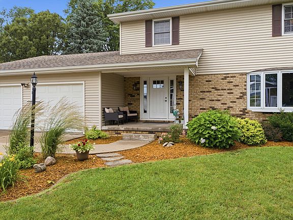 2nd image of 2110 W Bay Dr