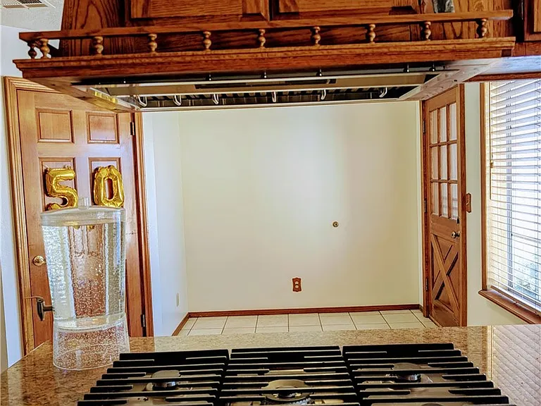 2828 W Avenue O8 — Photo 14