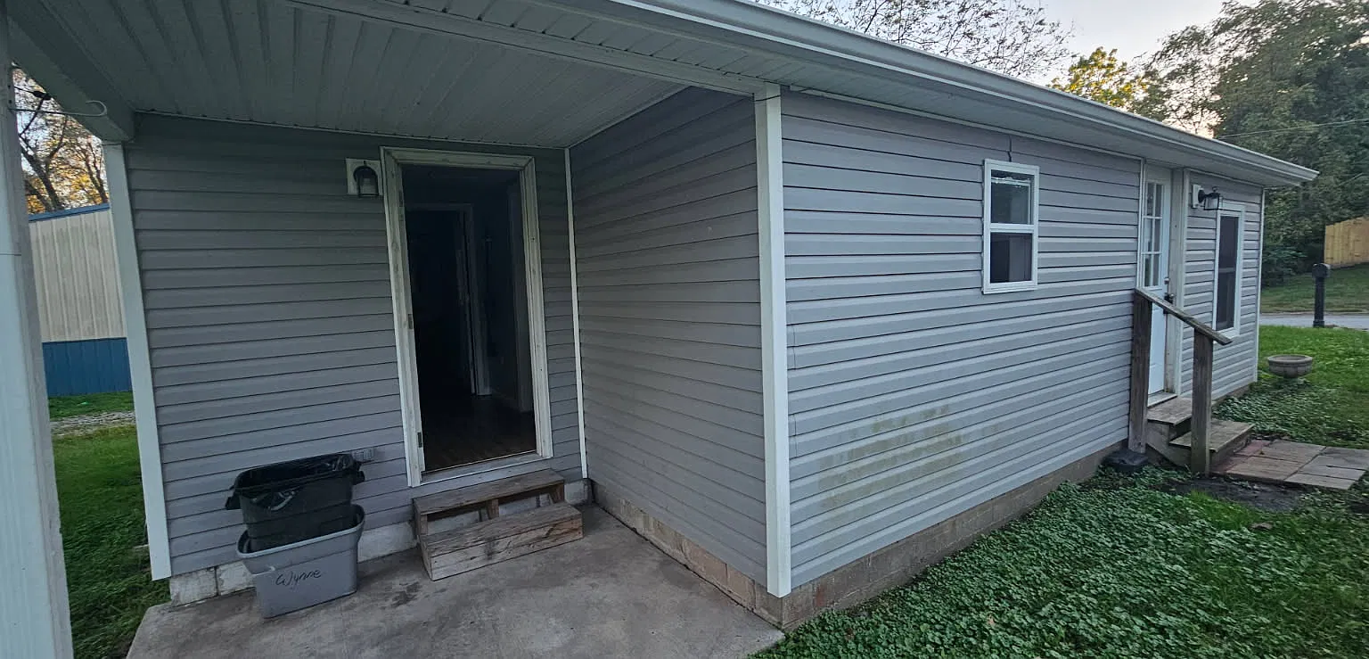2 bed, 800 sqft, $800 — Photo 2