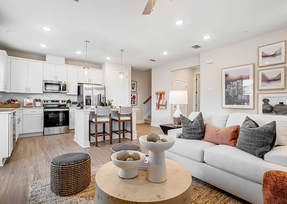 Yardly Bellalago apartments community photo
