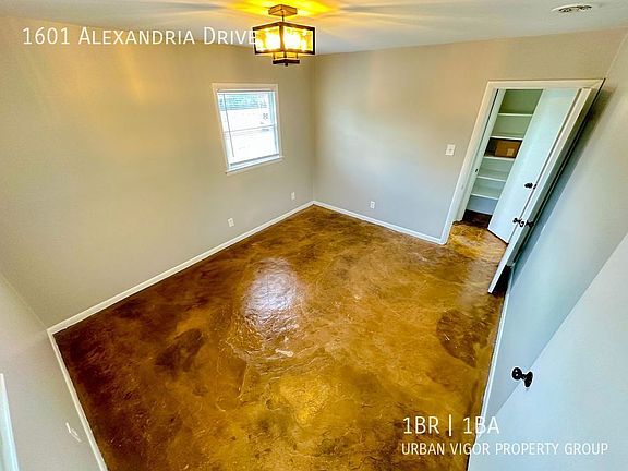 2nd image of 1601 Alexandria Dr APT 8