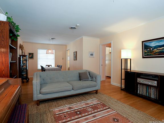 4th image of 363 MILLWOOD LN