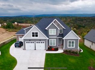 10941 High River Dr, Soddy Daisy, TN 37379