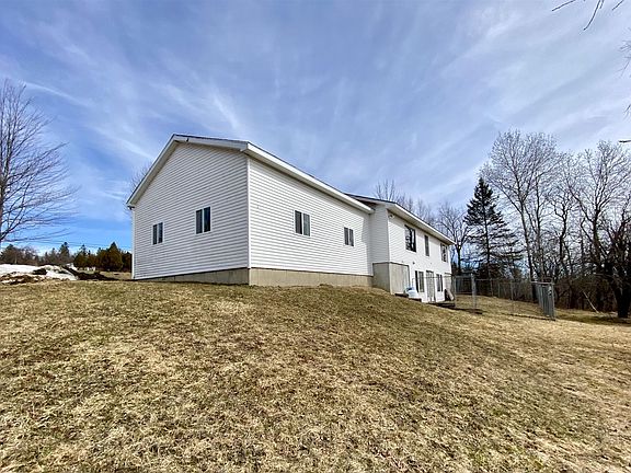 5th image of 2285 S Princeton Rd