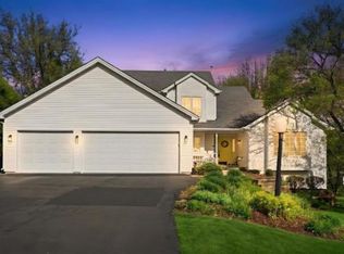 11497 Ridgecrest Dr, Roscoe, IL 61073