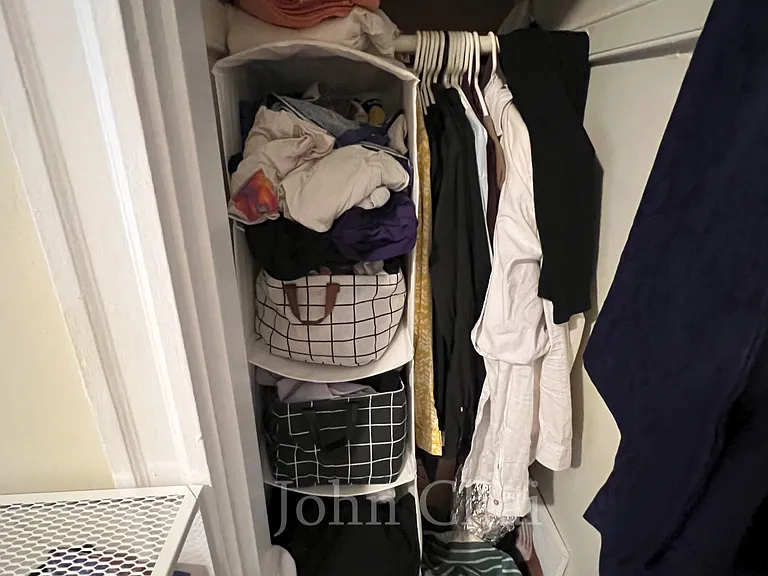 64 Woodstock Ave #10 — Photo 8