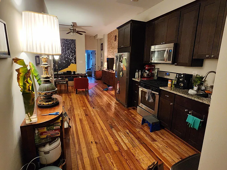 221 E 25th St #1 — Photo 1