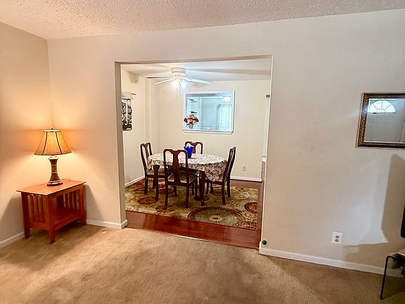 5th image of 13082 Townsend Rd