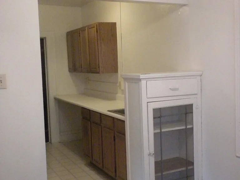 The Riviera Apartments — Photo 9
